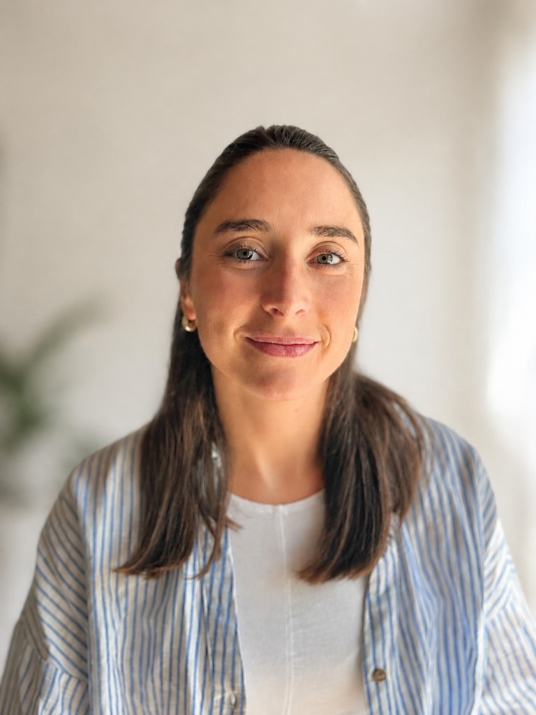 Bernardita García Celedón, psicóloga especializada en terapia online en Madrid
